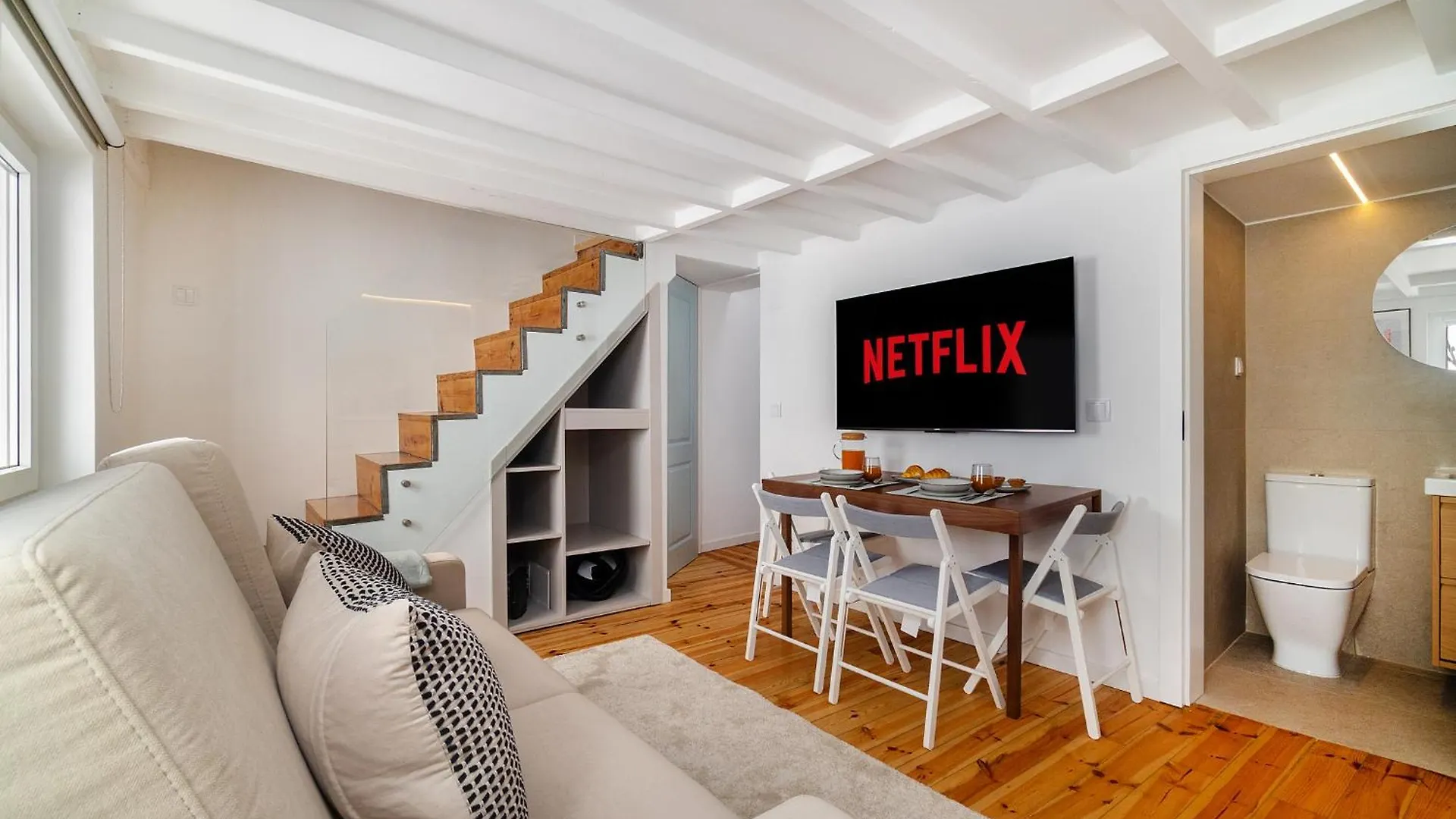 Whome Prime Location - Your Lisbon Getaway