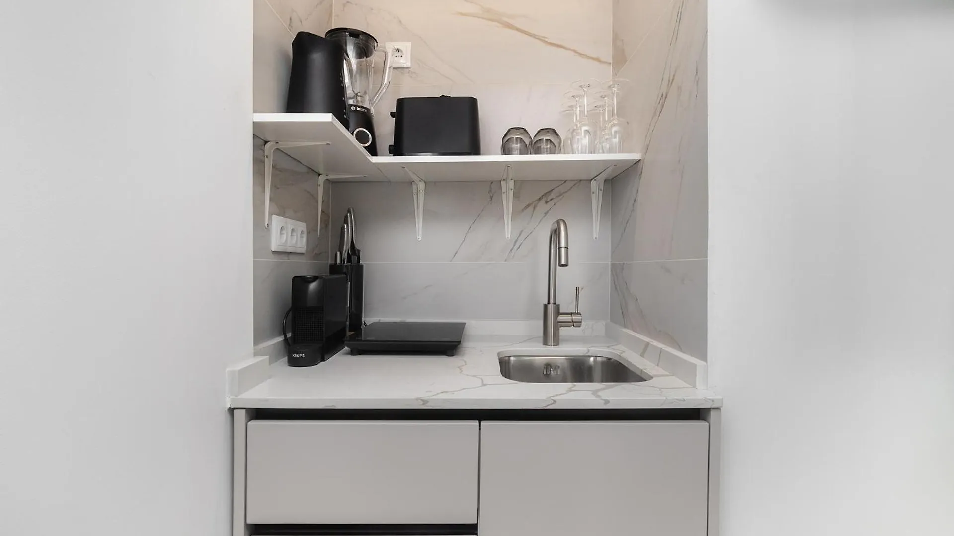 Whome Prime Location - Your Lisbon Getaway 0*,